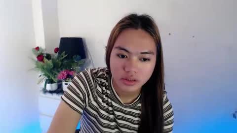 Snapshot of sweetkayexx chatting on 02/23/26, 05:05 SWEET KEYA online show from 02/23/26, 05:05