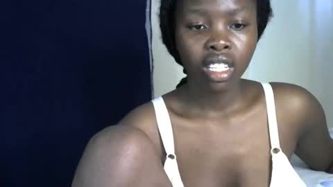 Snapshot of sweetkirrie chatting on 05/20/26, 09:37 sweetkirrie online show from 05/20/26, 09:37
