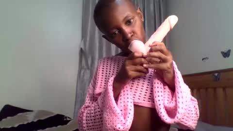 sweetkola online show from 01/19/26, 04:11