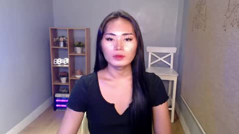 Snapshot of sweetladyboyx chatting on 02/22/25, 12:49   online show from 02/22/25, 12:49
