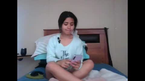 sweetlatinafit online show from 11/18/25, 12:20