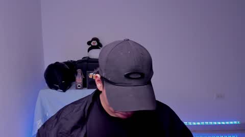 Lian online show from 12/20/24, 09:28