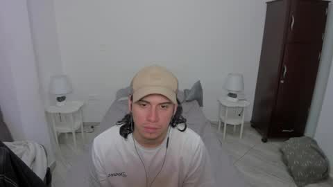 Lian online show from 04/15/26, 01:45