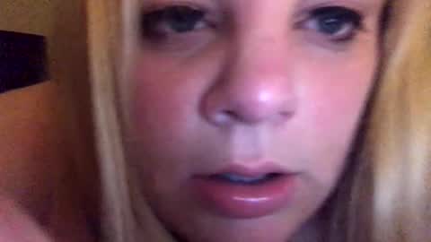 Lisa  online show from 12/22/24, 01:01