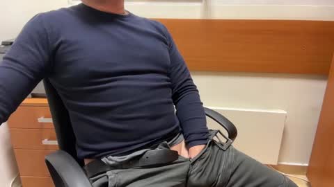 Sebastian online show from 01/03/25, 04:48