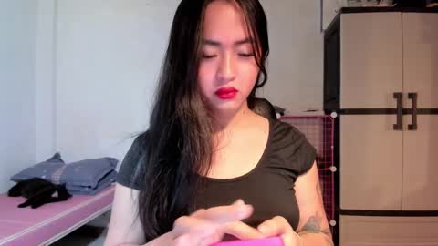 Zoe online show from 12/05/24, 07:28