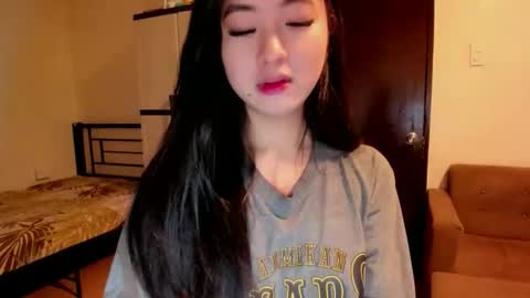 Zoe online show from 10/12/25, 04:00