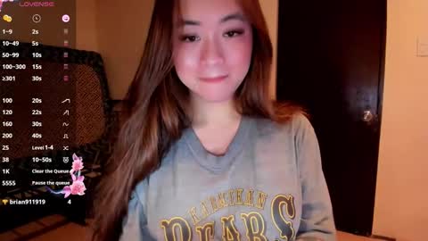 Snapshot of sweetlovepinay04 chatting on 06/01/26, 06:15 Zoe online show from 06/01/26, 06:15