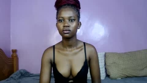 Snapshot of sweetlykaya chatting on 06/28/26, 12:27 KAYA online show from 06/28/26, 12:27