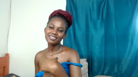 Snapshot of sweetlykaya chatting on 07/01/26, 12:07 KAYA online show from 07/01/26, 12:07