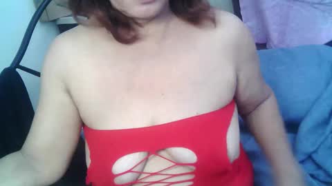 Snapshot of sweetmature_69 chatting on 09/30/25, 12:59 sweetmature_69 online show from 09/30/25, 12:59
