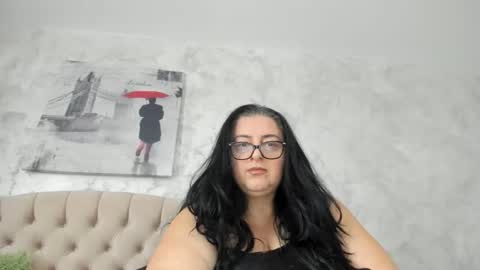 sweetmiki9 online show from 05/04/26, 11:06