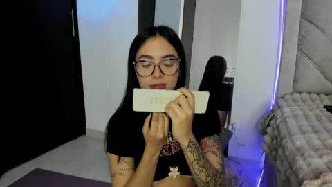 sweetmili133 online show from 03/20/26, 09:36