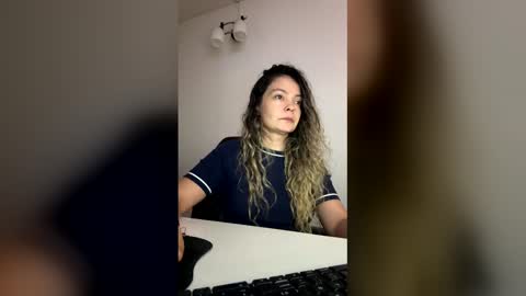 Monic online show from 04/09/26, 04:12