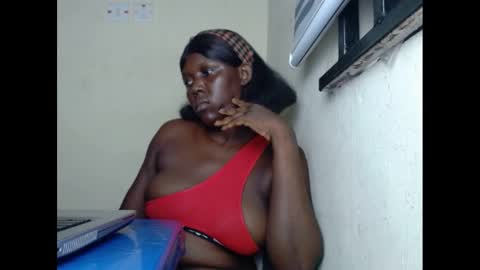 Snapshot of sweetnectarx chatting on 02/24/25, 08:14 sweetnectarx online show from 02/24/25, 08:14