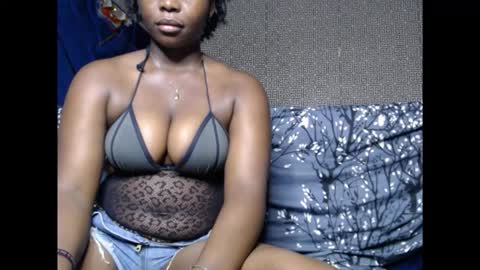 Snapshot of sweetnectarx chatting on 09/28/25, 08:36 sweetnectarx online show from 09/28/25, 08:36