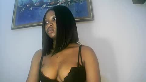 Snapshot of sweetness755325 chatting on 09/22/25, 12:12 sweetness755325 online show from 09/22/25, 12:12