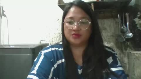 Snapshot of sweetnike chatting on 10/15/25, 10:48 sweetnike online show from 10/15/25, 10:48