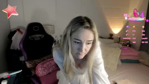 Snapshot of sweetnina_wet chatting on 05/24/26, 09:42 Sweetnina online show from 05/24/26, 09:42