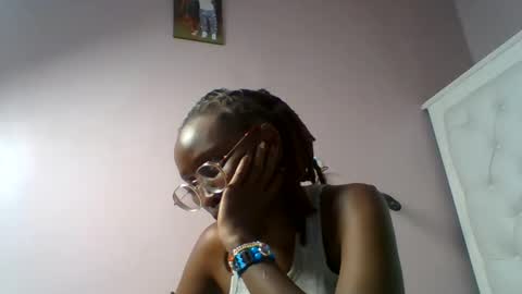 Novah girlie online show from 06/07/26, 05:16