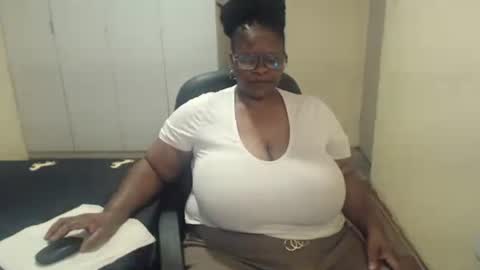 sweetnoziexxx online show from 02/26/25, 10:58