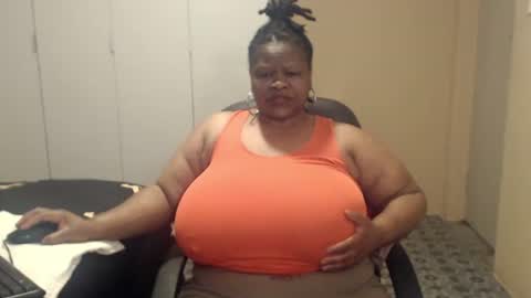 sweetnoziexxx online show from 11/02/25, 12:46