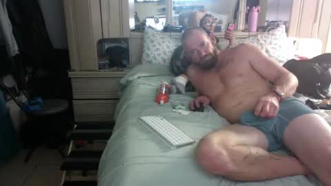 Snapshot of sweetnsexy95 chatting on 12/13/24, 07:25 WeAim2PZzz online show from 12/13/24, 07:25