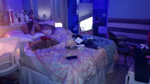 Snapshot of sweetnsexy95 chatting on 02/03/25, 09:41 WeAim2PZzz online show from 02/03/25, 09:41