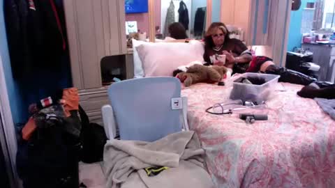 Snapshot of sweetnsexy95 chatting on 02/10/25, 05:47 WeAim2PZzz online show from 02/10/25, 05:47