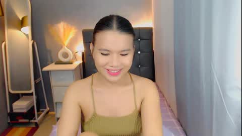Snapshot of sweetnwildts chatting on 04/29/26, 04:11 Ghena online show from 04/29/26, 04:11