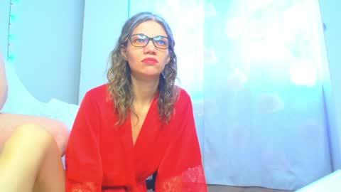 Veronica and Alex online show from 04/20/26, 05:43