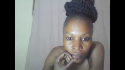 Snapshot of sweetpetite254 chatting on 01/26/25, 02:03 ESTHER online show from 01/26/25, 02:03