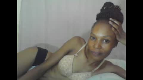 Snapshot of sweetpetite254 chatting on 01/26/25, 06:27 ESTHER online show from 01/26/25, 06:27