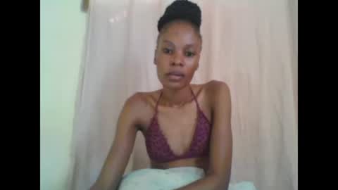 Snapshot of sweetpetite254 chatting on 01/31/25, 12:40 ESTHER online show from 01/31/25, 12:40