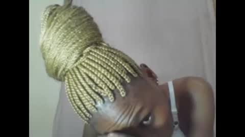 Snapshot of sweetpetite254 chatting on 02/05/25, 02:40 ESTHER online show from 02/05/25, 02:40