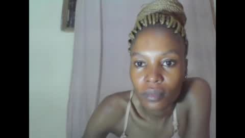 Snapshot of sweetpetite254 chatting on 02/07/25, 02:19 ESTHER online show from 02/07/25, 02:19