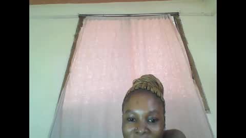 Snapshot of sweetpetite254 chatting on 02/09/25, 01:03 ESTHER online show from 02/09/25, 01:03