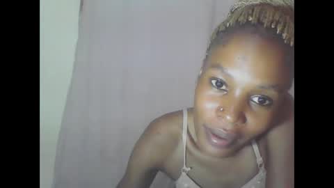 Snapshot of sweetpetite254 chatting on 02/10/25, 06:24 ESTHER online show from 02/10/25, 06:24