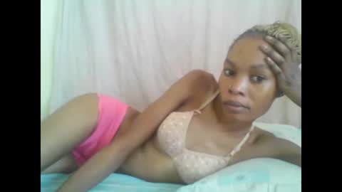 Snapshot of sweetpetite254 chatting on 02/17/25, 06:31 ESTHER online show from 02/17/25, 06:31