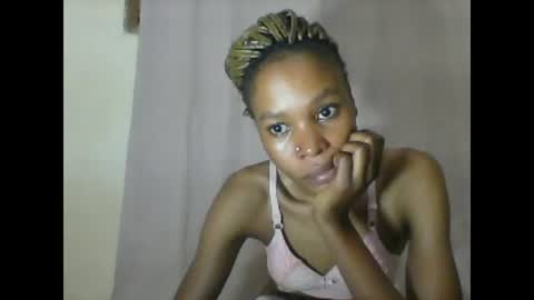 Snapshot of sweetpetite254 chatting on 03/02/25, 01:36 ESTHER online show from 03/02/25, 01:36