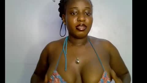 Snapshot of sweetpetitgirl chatting on 02/09/26, 08:13 LILY BRANDY online show from 02/09/26, 08:13