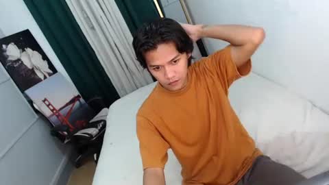 Snapshot of sweetpie_asian chatting on 12/19/24, 05:40 sweetpie asian online show from 12/19/24, 05:40