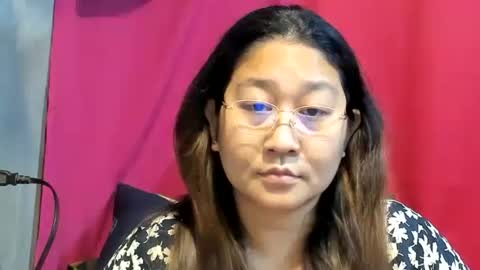Snapshot of sweetpilipina88 chatting on 01/29/25, 12:56 MIA online show from 01/29/25, 12:56