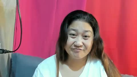 Snapshot of sweetpilipina88 chatting on 03/02/25, 12:43 MIA online show from 03/02/25, 12:43