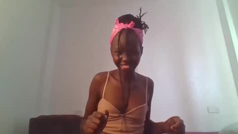 sweetpink_1 online show from 01/18/26, 05:55