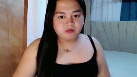 Snapshot of sweetprincess_athena chatting on 09/25/25, 08:56 Princess Ella online show from 09/25/25, 08:56