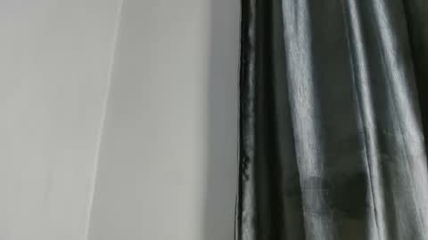 Snapshot of sweetpussy135 chatting on 10/20/25, 05:57 slim ivy online show from 10/20/25, 05:57