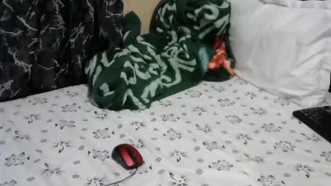 Snapshot of sweetqueen04 chatting on 12/05/24, 12:44 princess Nelly online show from 12/05/24, 12:44