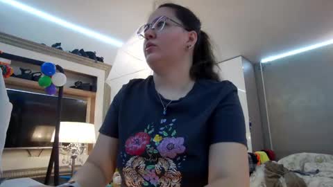 SweetRaisa online show from 03/05/25, 10:43