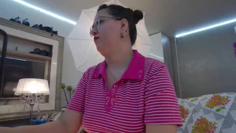 SweetRaisa online show from 11/17/25, 12:38